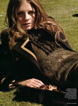 normal_vogueuk2006_10-10.jpg